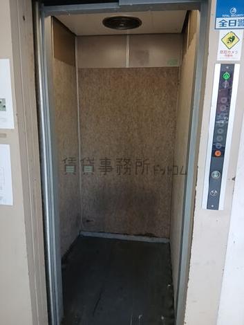 エレベーター