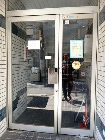 正面玄関