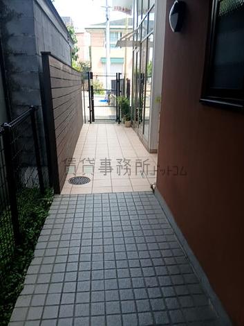 正面玄関