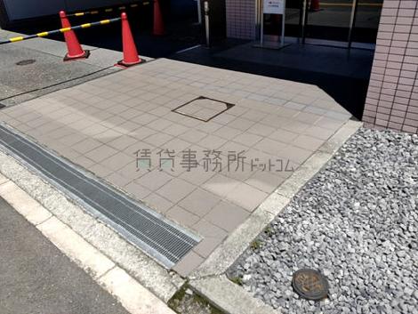 正面玄関