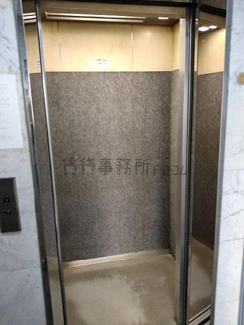 エレベーター
