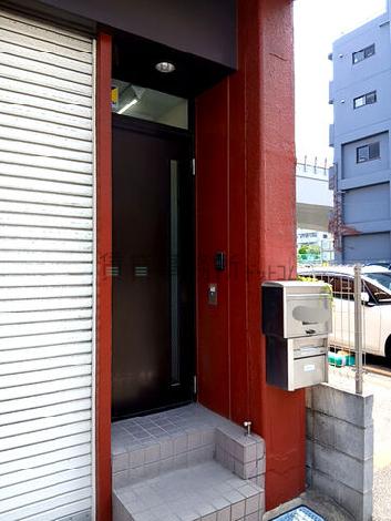正面玄関