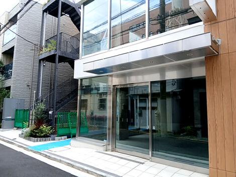 正面玄関