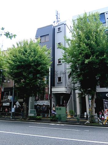 馬場下町貸店舗の外観写真