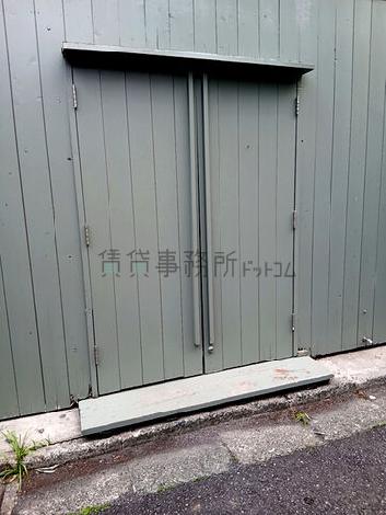 正面玄関