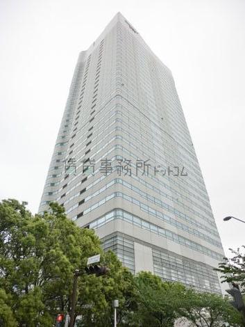 クイーンズタワーAの外観写真