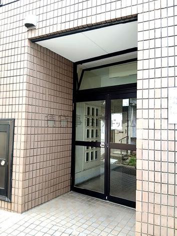 正面玄関