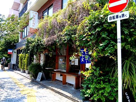 正面玄関