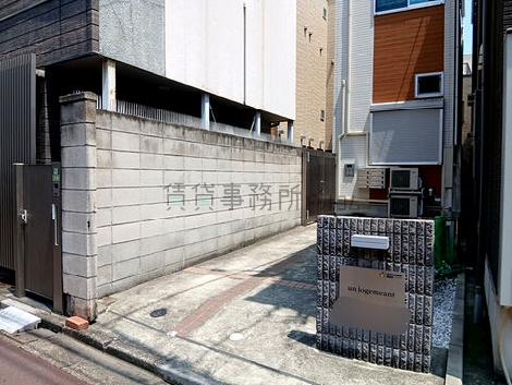 正面玄関