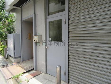 正面玄関