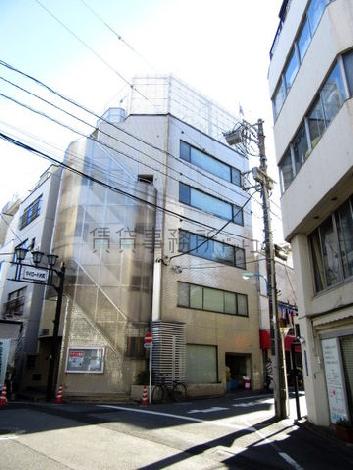 YTビルの外観写真