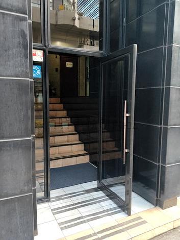 正面玄関