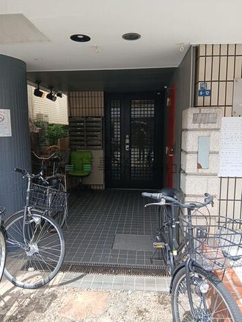正面玄関