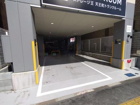 正面玄関
