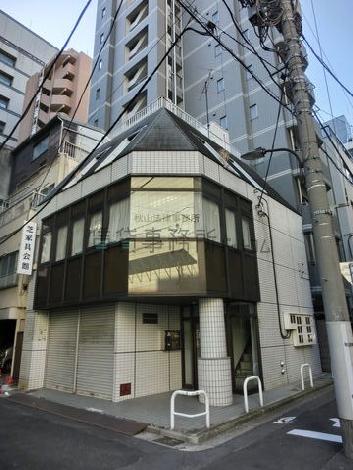 SHINBASHI WHITE HOUSEの外観写真