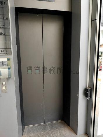 エレベーター