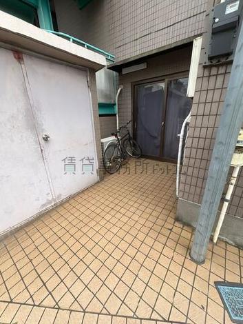 正面玄関