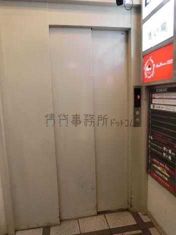 エレベーター