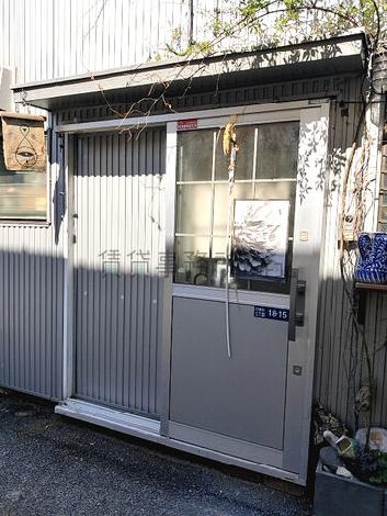 正面玄関