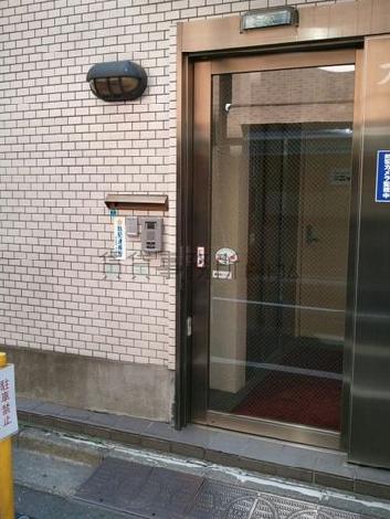 正面玄関
