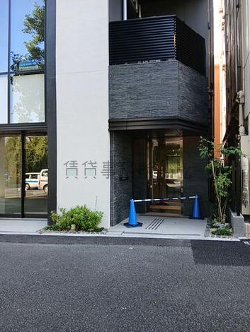 正面玄関