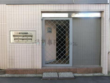 正面玄関