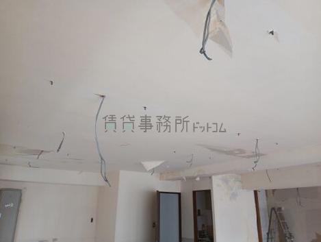 ノアパレス中央の室内