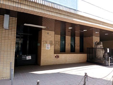 正面玄関