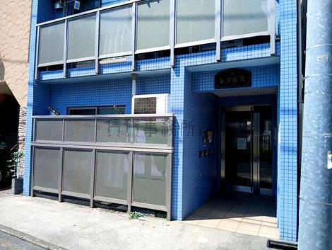 正面玄関