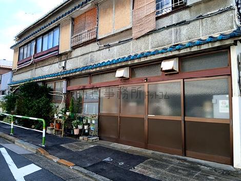 正面玄関