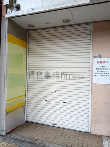 正面玄関
