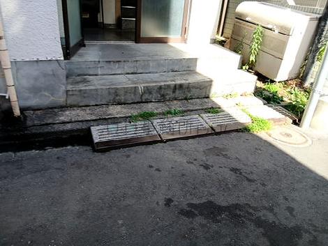 正面玄関