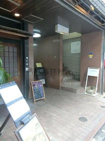 正面玄関