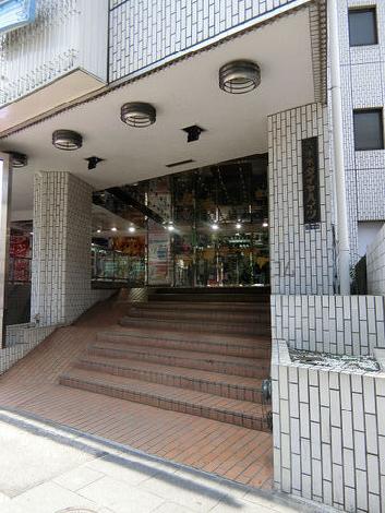正面玄関
