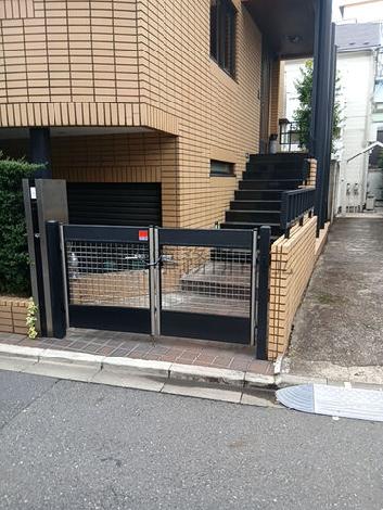 正面玄関