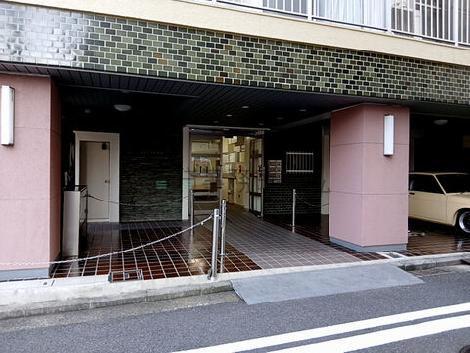 正面玄関