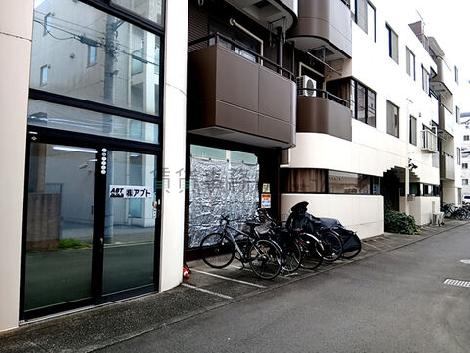 正面玄関