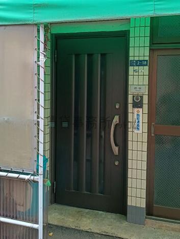 正面玄関