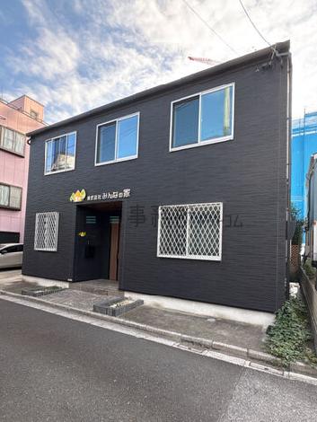 舎人1丁目貸店舗の外観写真