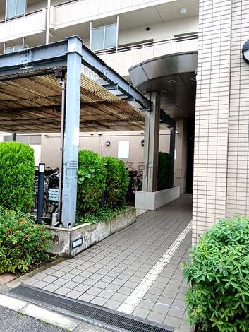 正面玄関