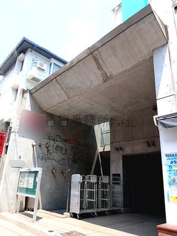正面玄関