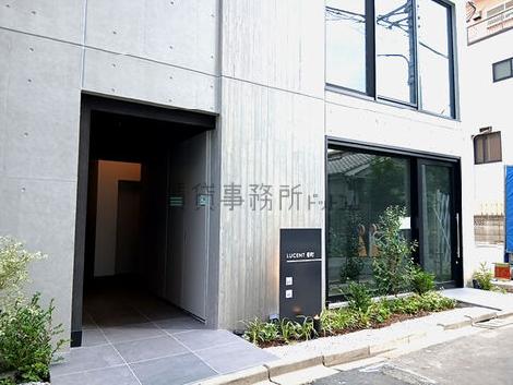 正面玄関