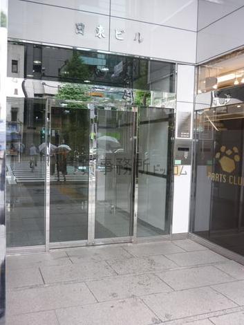 正面玄関