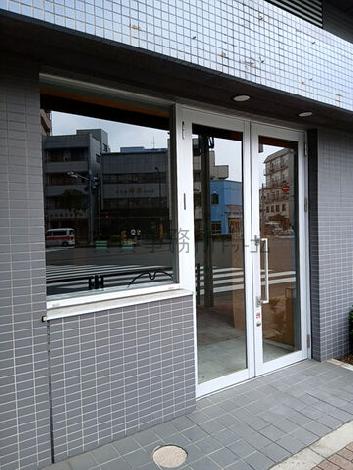 正面玄関