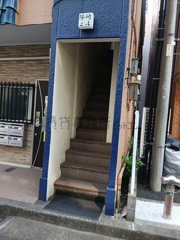 出入口付近