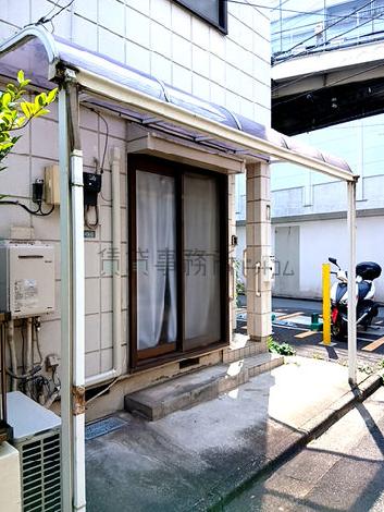 正面玄関