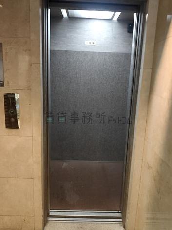 エレベーター