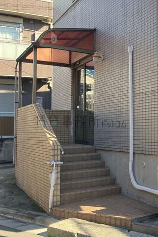 正面玄関