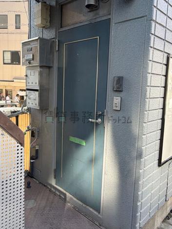正面玄関