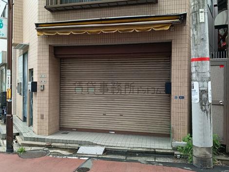 正面玄関